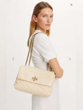 Tory Burch Kira Chevron Convertible Shoulder Bag in New Cream